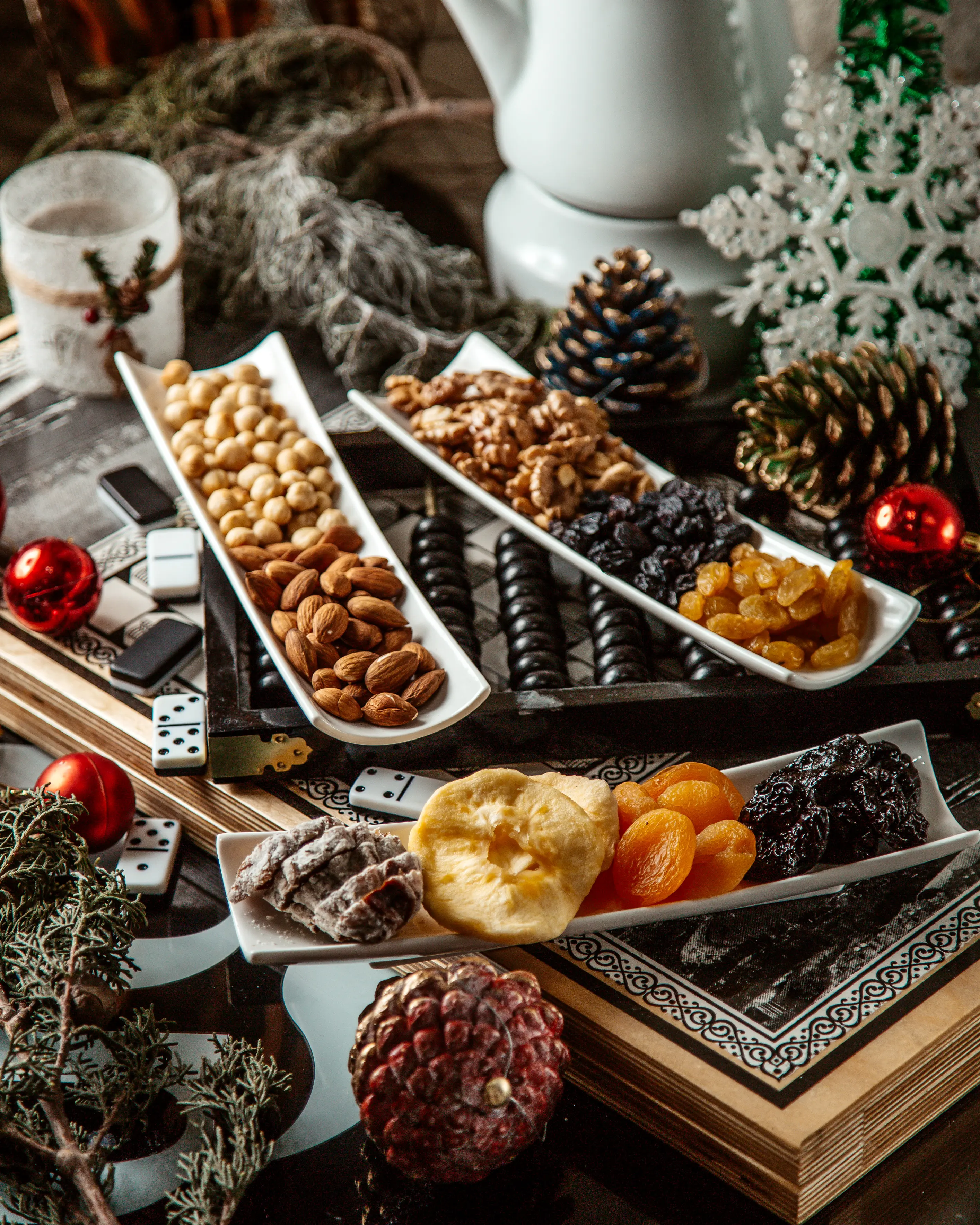 dried-fruits-nuts-plates