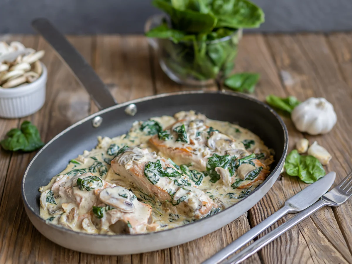 salmon-fillet-by-florentine-with-creamy-sauce-top-mushrooms-garlic-spinach01